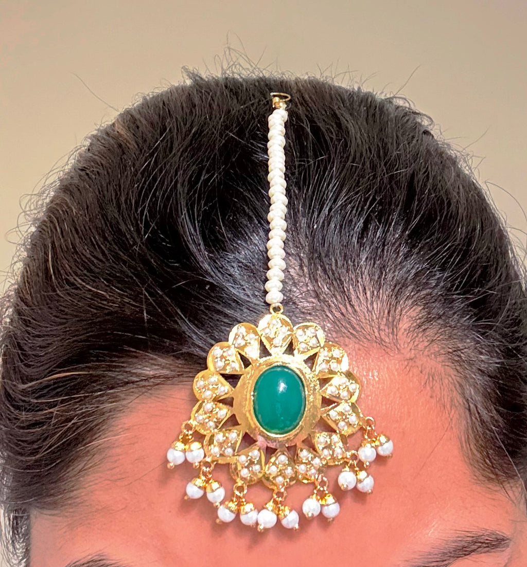 Naseebo, A Green Complete Jadau Set