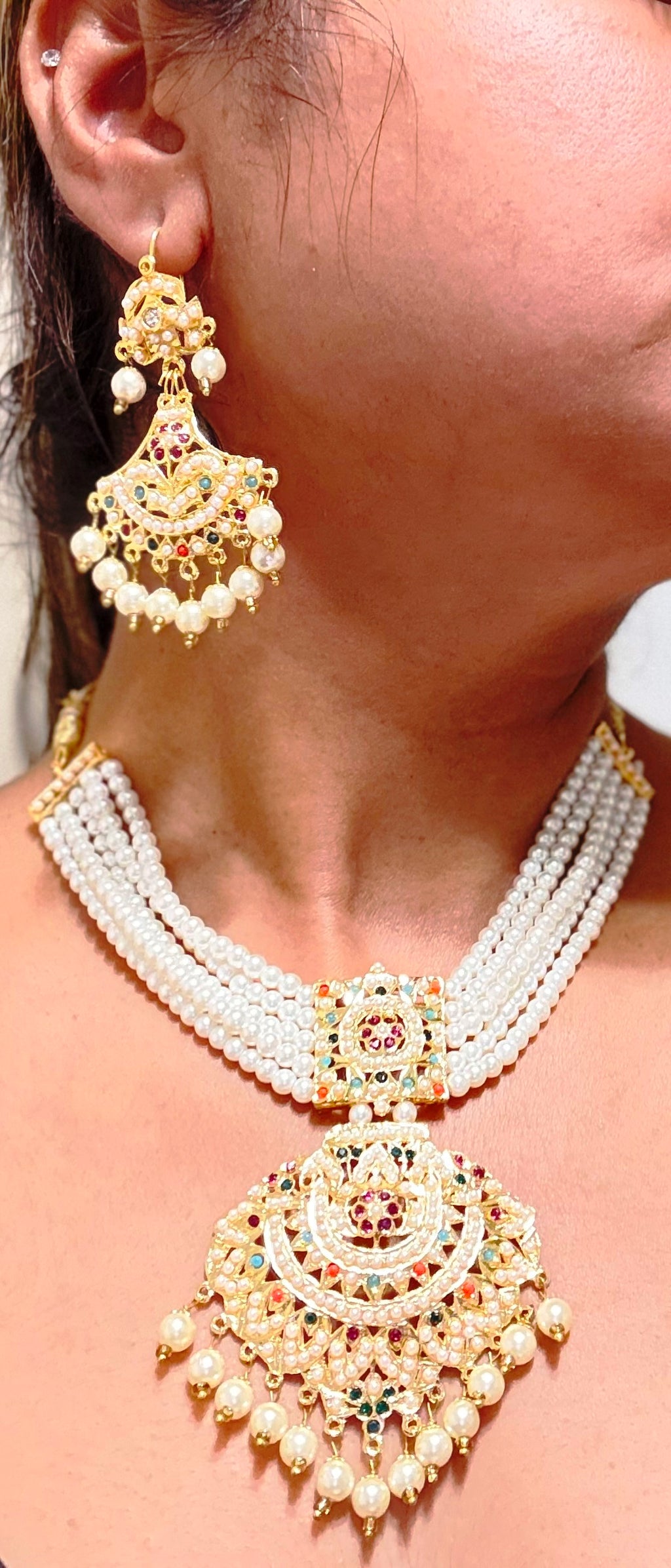 The Multilayered Jadau Jewelry Set