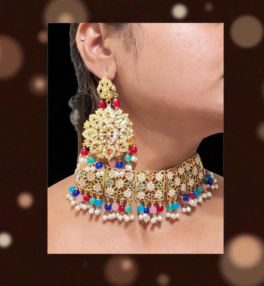 The Jadau Choker Jewellery Set : Multi