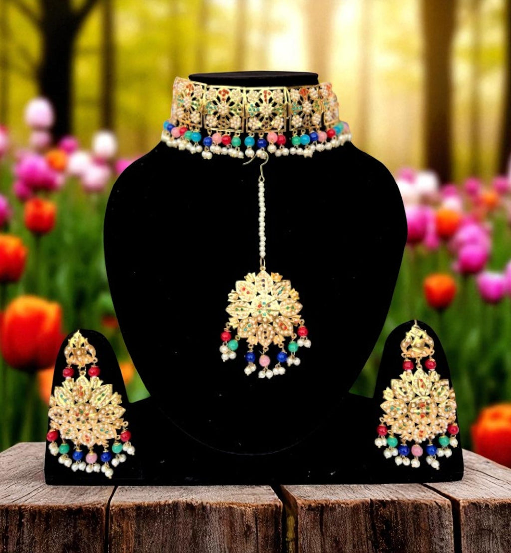 The Jadau Choker Jewellery Set : Multi