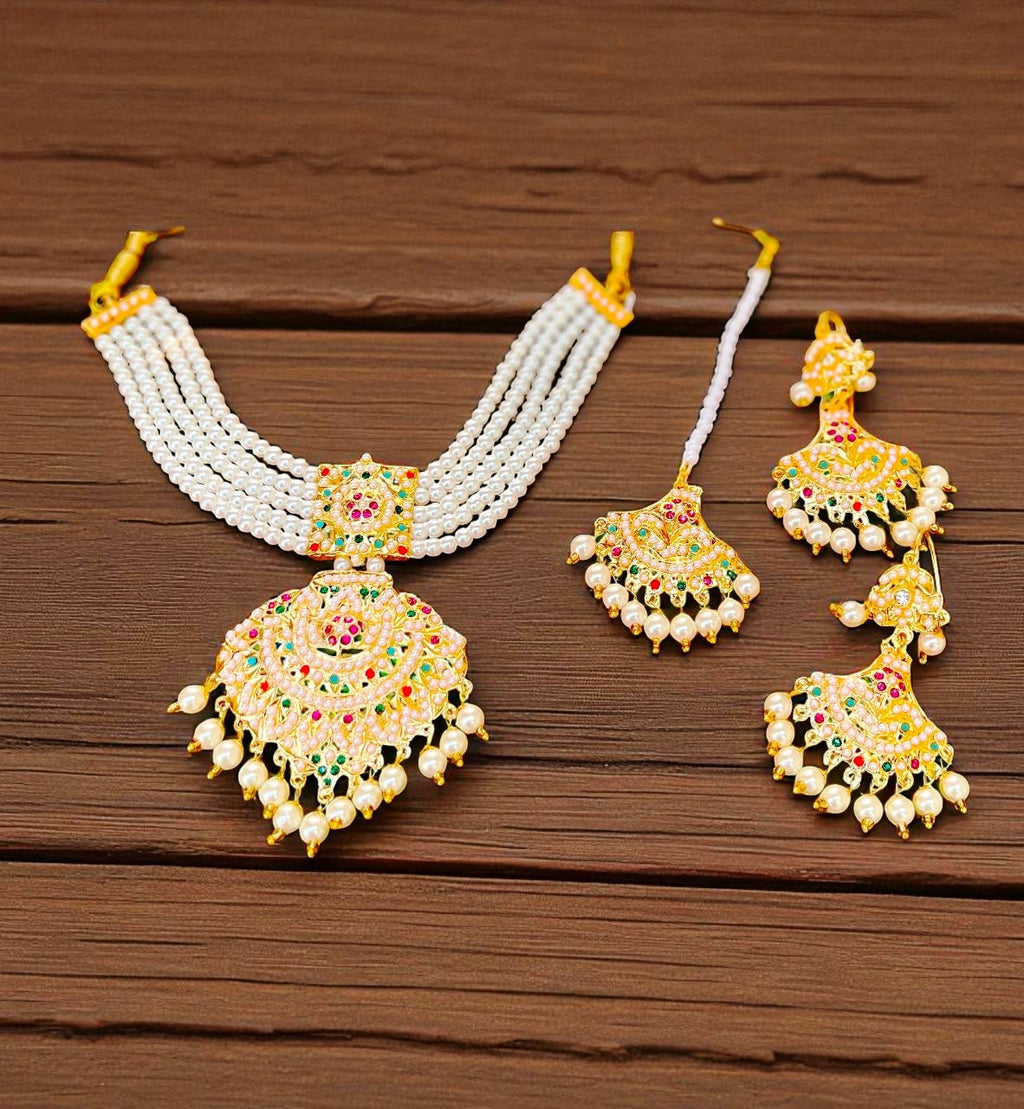 The Multilayered Jadau Jewelry Set