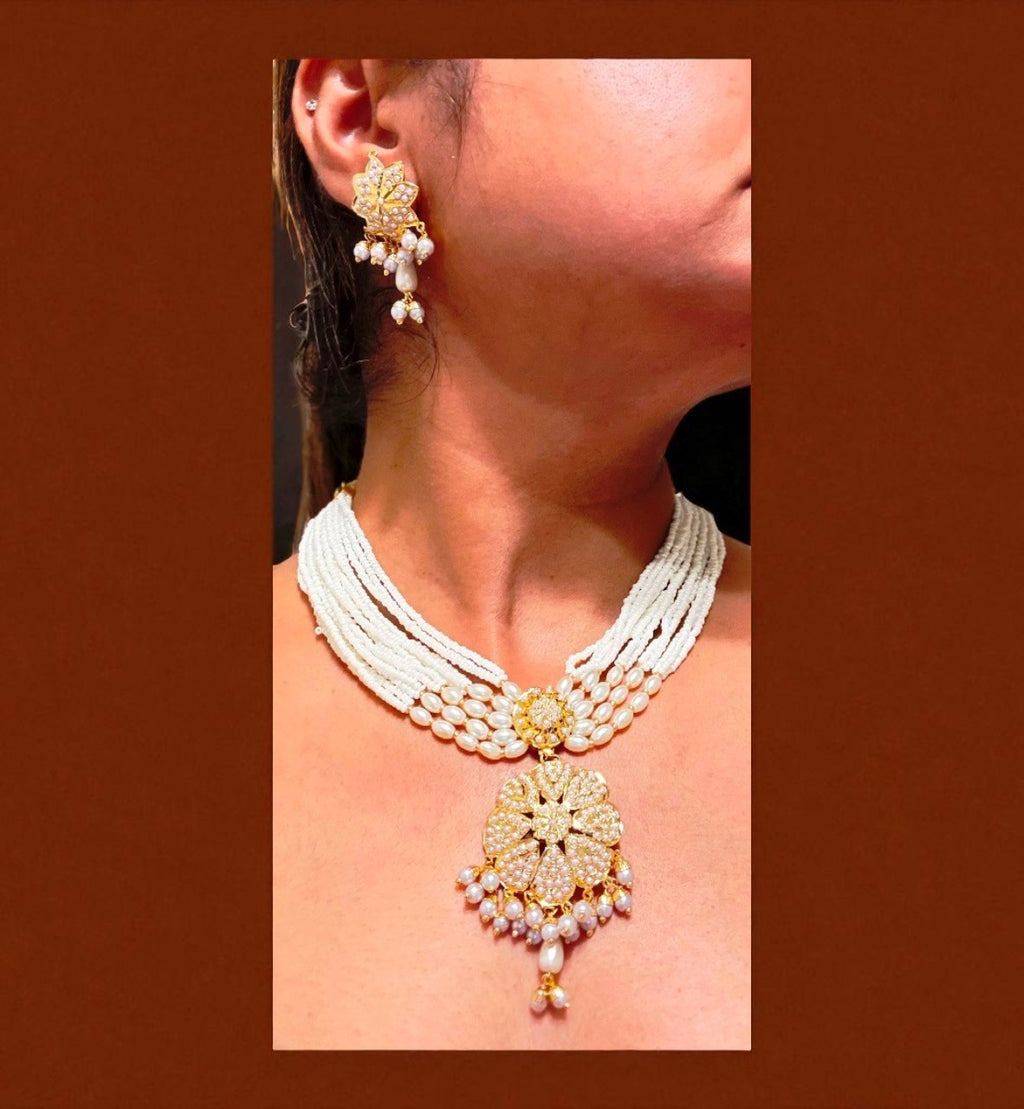 The Nimrat Off-White Jadau Set